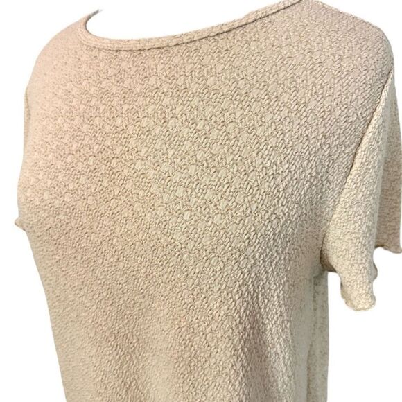 Torrid Beige Textured Crepe Jersey Crew Neck Tee Size 2 2XL NWT - Picture 4 of 10